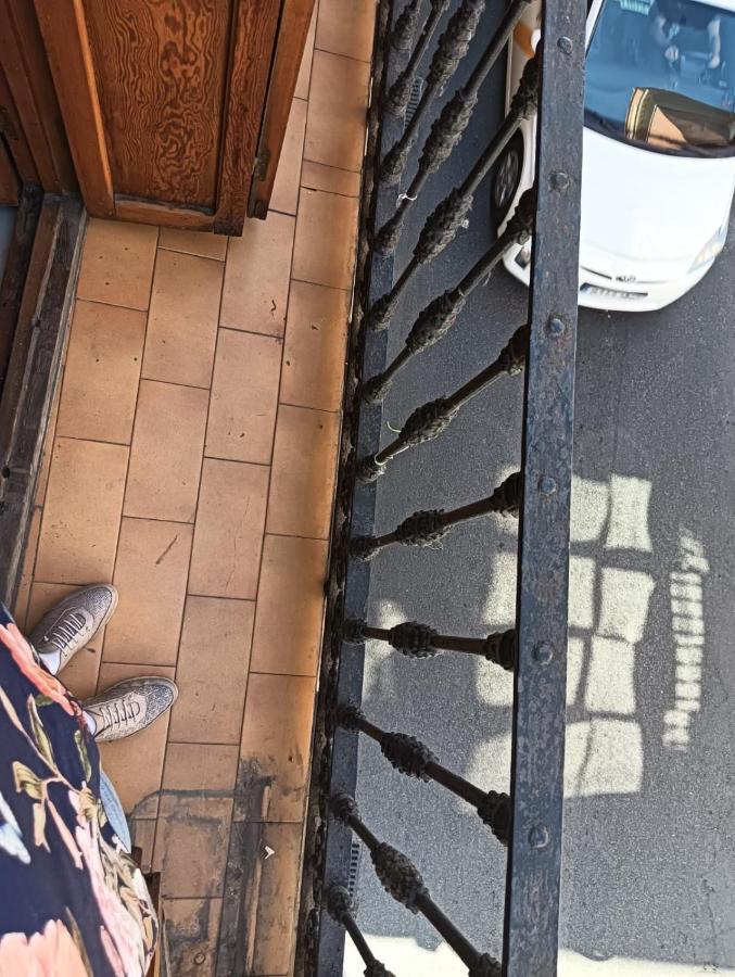 Apartamento Calle Feria Sevilla Eksteriør billede